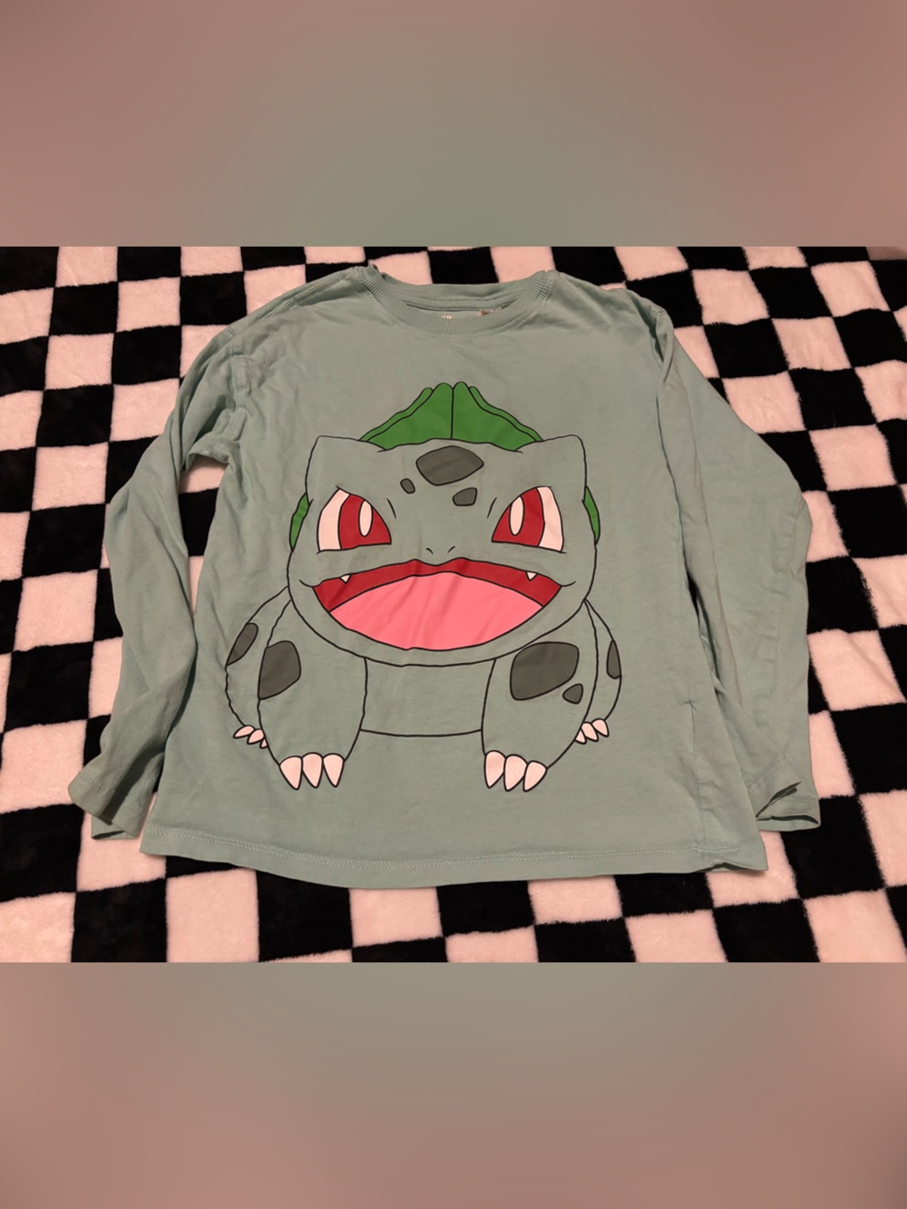Boys size 7 pokemon Bulbasor long sleeve shirt